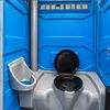 interieur-mobiele-toiletwagen-dixie.jpg Interieur van mobiele Dixie-toiletwagen